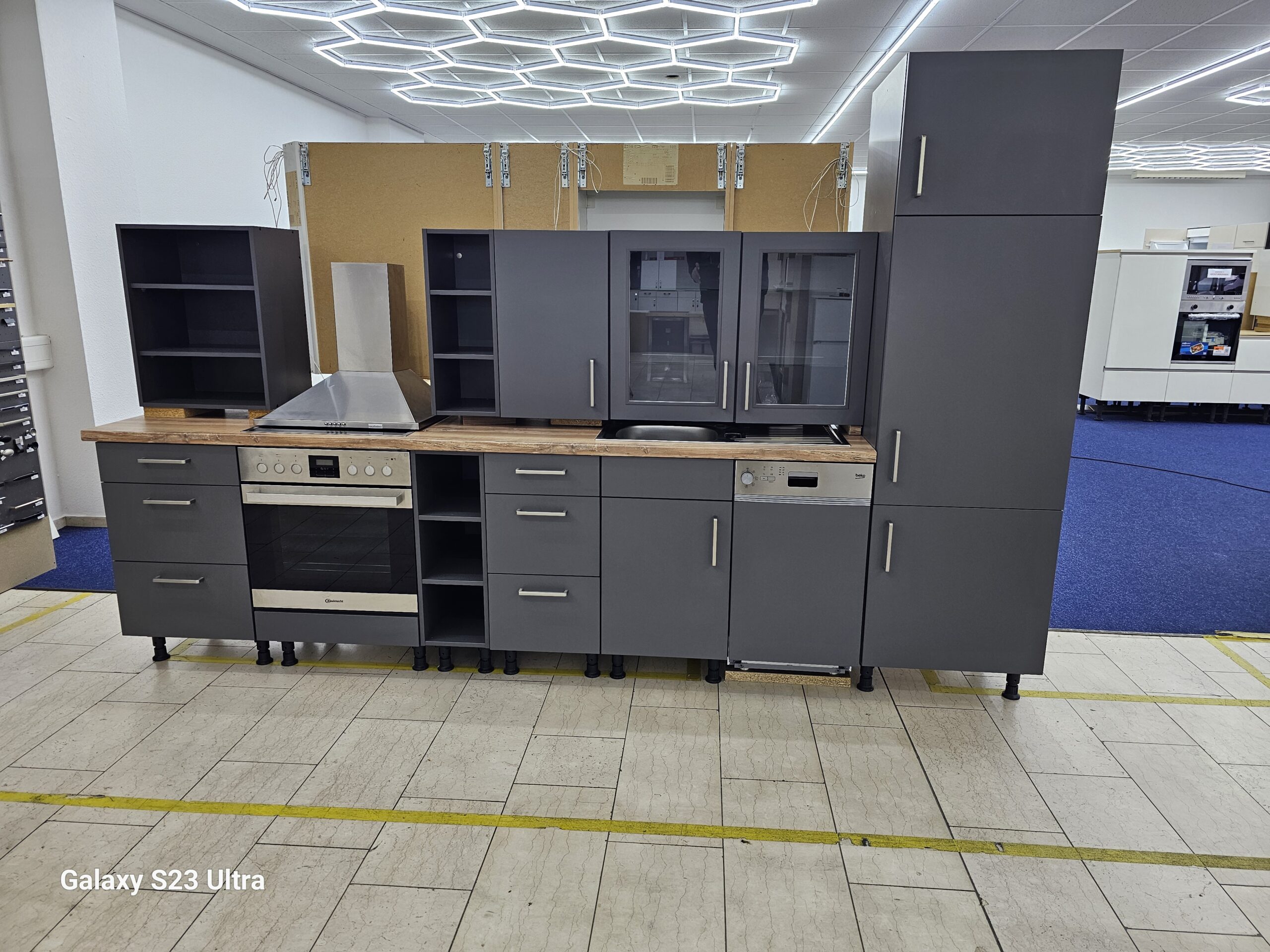 Wie Neu Nobilia KÜCHE mit e-Geräte(2020Jahr NP 5263€ Recnung Dabei)*alle softclose*L.GRATIS