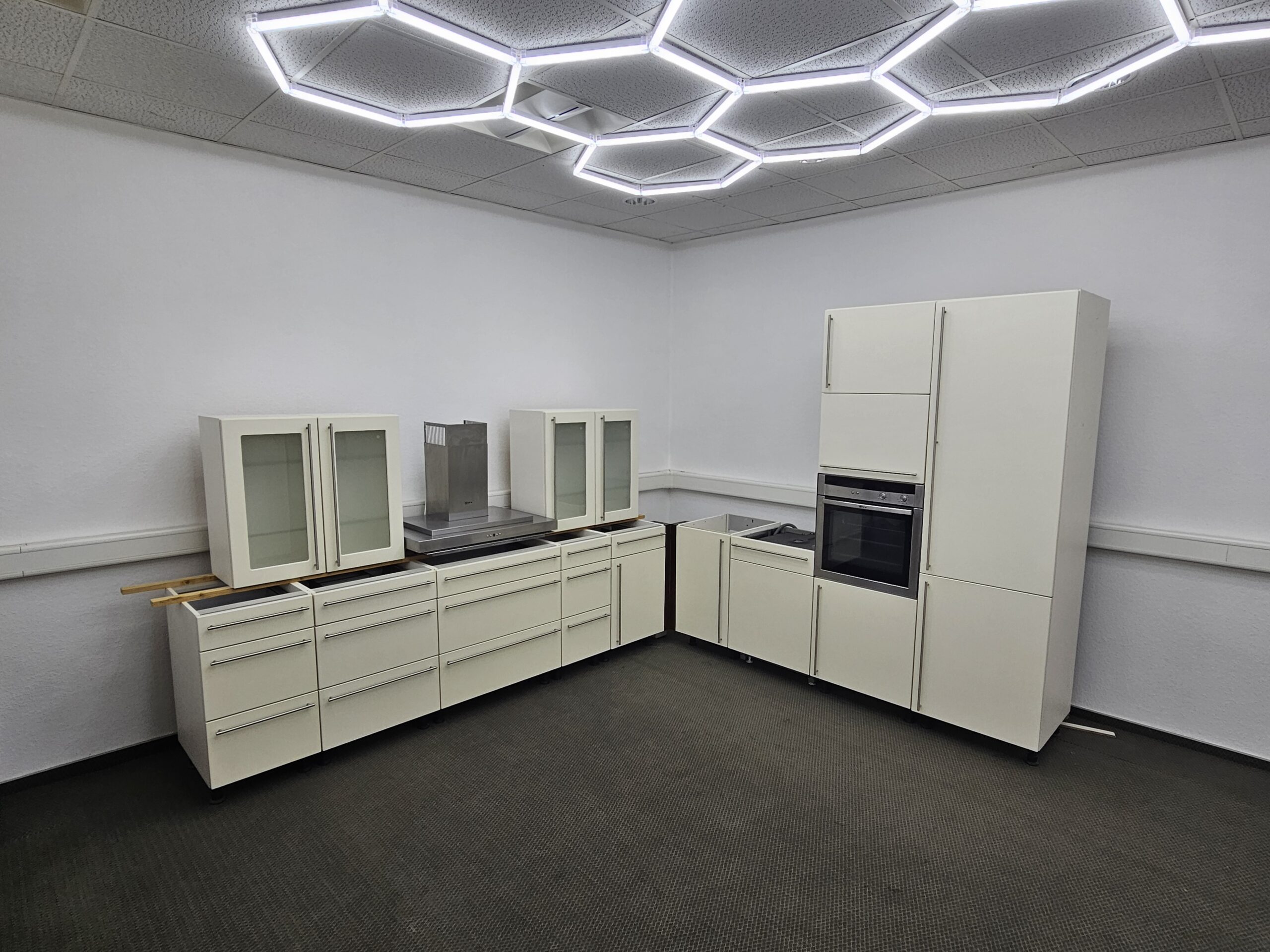 TOP Nolte KÜCHE mit alle e-Geräte (NEFF) Lieferung Gratis